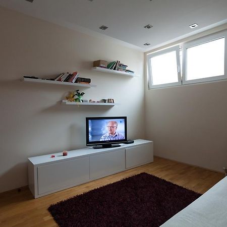 Apartment Matoseva Belgrado Esterno foto